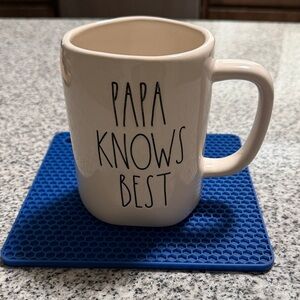 Rae Dunn Papa Knows Best Mug